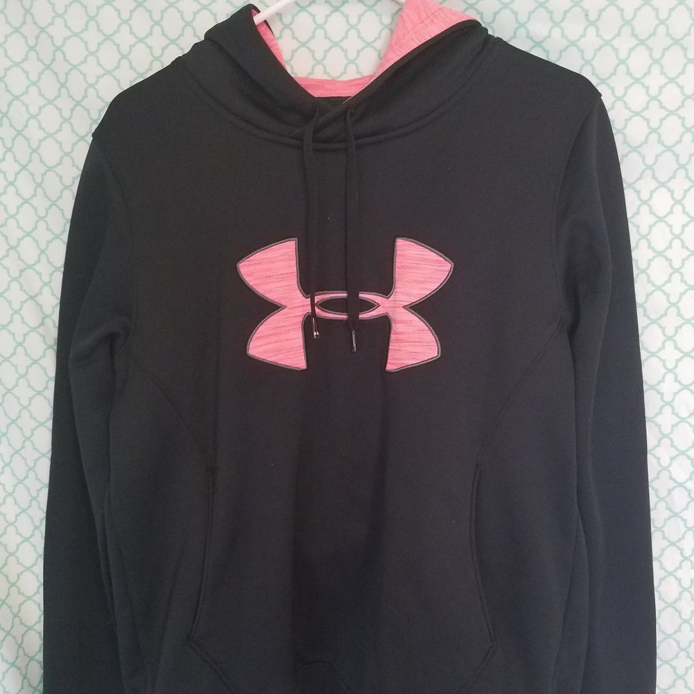 UNDER ARMOUR size L pullover hoodie